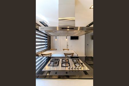 Apartamento à venda com 240m², 3 quartos e 3 vagas Apartamento à venda com 240m², 3 quartos e 3 vagasCozinha