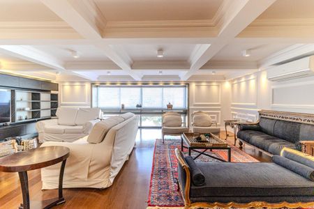 Apartamento à venda com 240m², 3 quartos e 3 vagas Apartamento à venda com 240m², 3 quartos e 3 vagasSala