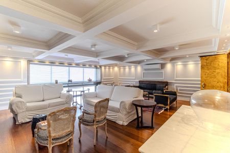 Apartamento à venda com 240m², 3 quartos e 3 vagas Apartamento à venda com 240m², 3 quartos e 3 vagasSala