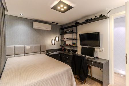 Apartamento à venda com 240m², 3 quartos e 3 vagas Apartamento à venda com 240m², 3 quartos e 3 vagasQuarto 1