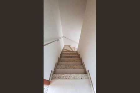 Corredor de casa à venda com 3 quartos, 168m² em Pompéia, Belo Horizonte