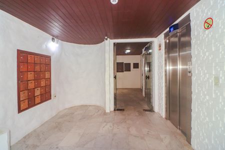 Apartamento à venda com 164m², 3 quartos e 2 vagas Apartamento à venda com 164m², 3 quartos e 2 vagasHall de entrada