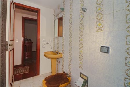 Apartamento à venda com 164m², 3 quartos e 2 vagas Apartamento à venda com 164m², 3 quartos e 2 vagasBanheiro Social