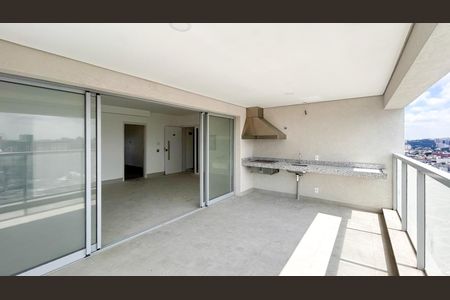 Apartamento para alugar com 121m², 3 quartos e 2 vagas Apartamento para alugar com 121m², 3 quartos e 2 vagasVaranda