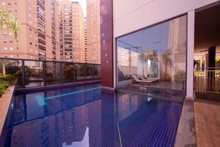 Apartamento para alugar com 69m², 2 quartos e 2 vagas Apartamento para alugar com 69m², 2 quartos e 2 vagasÁrea comum - Piscina