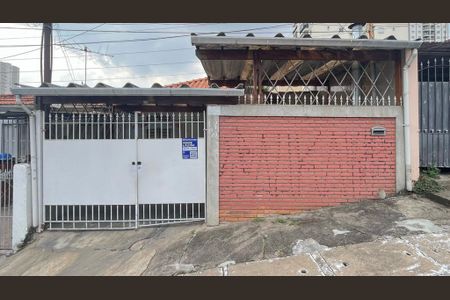 Casa à venda com 105m², 2 quartos e 1 vaga Casa à venda com 105m², 2 quartos e 1 vagaFachada + Placa