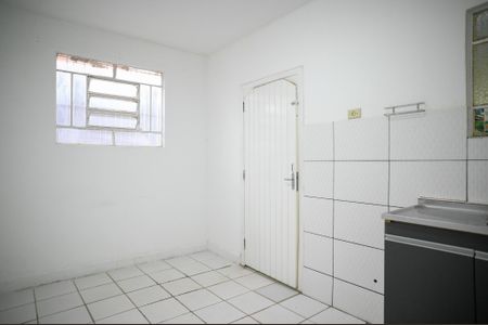Casa à venda com 105m², 2 quartos e 1 vaga Casa à venda com 105m², 2 quartos e 1 vagaCozinha