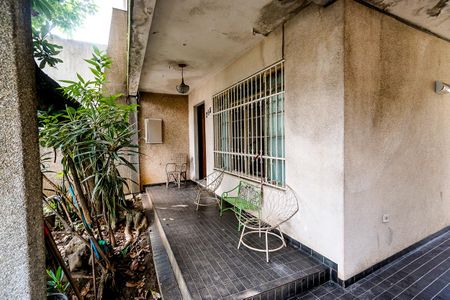 Casa à venda com 251m², 3 quartos e 5 vagas Casa à venda com 251m², 3 quartos e 5 vagasGaragem