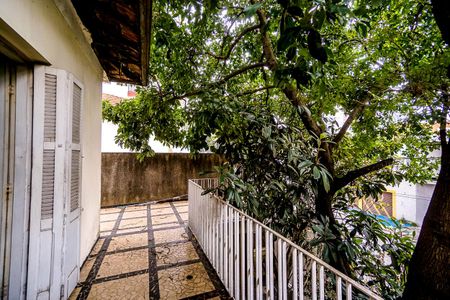 Casa à venda com 251m², 3 quartos e 5 vagas Casa à venda com 251m², 3 quartos e 5 vagasQuarto 03 Terraço