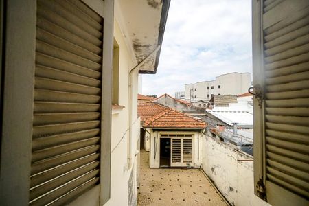 Casa à venda com 251m², 3 quartos e 5 vagas Casa à venda com 251m², 3 quartos e 5 vagasVista do quarto 02