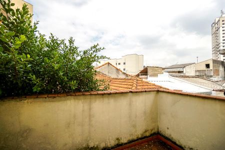 Casa à venda com 251m², 3 quartos e 5 vagas Casa à venda com 251m², 3 quartos e 5 vagasVaranda do quarto 01