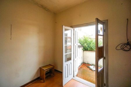 Casa à venda com 251m², 3 quartos e 5 vagas Casa à venda com 251m², 3 quartos e 5 vagasQuarto 01