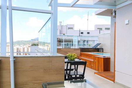 Apartamento à venda com 139m², 3 quartos e 1 vaga Apartamento à venda com 139m², 3 quartos e 1 vagaTerraço