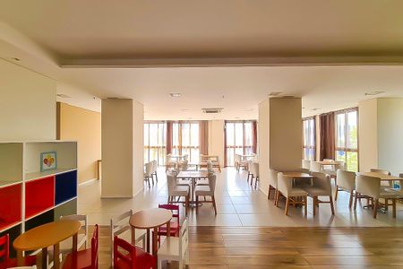 Apartamento à venda com 139m², 3 quartos e 1 vaga Apartamento à venda com 139m², 3 quartos e 1 vagaÁrea comum - Salão de festas