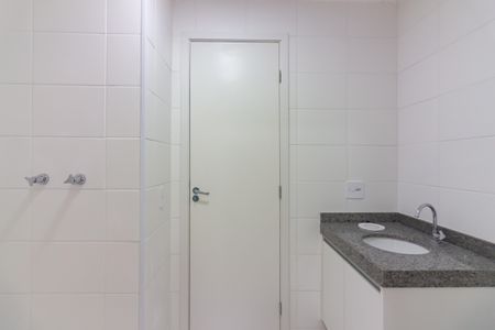 Apartamento para alugar com 55m², 2 quartos e 1 vaga Apartamento para alugar com 55m², 2 quartos e 1 vagaBanheiro