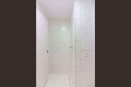 Apartamento para alugar com 55m², 2 quartos e 1 vaga Apartamento para alugar com 55m², 2 quartos e 1 vagaBanheiro