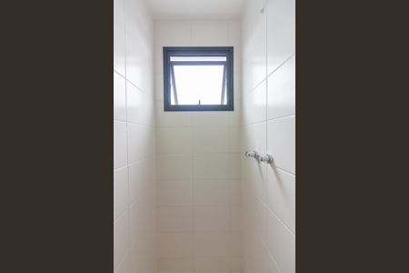 Apartamento para alugar com 55m², 2 quartos e 1 vaga Apartamento para alugar com 55m², 2 quartos e 1 vagaBanheiro da Suíte