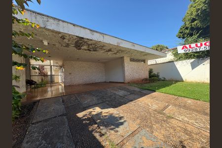 Casa para alugar com 660m², 7 quartos e 4 vagas Casa para alugar com 660m², 7 quartos e 4 vagasÁrea comum