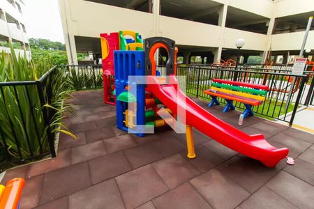 Apartamento para alugar com 44m², 2 quartos e 1 vaga Apartamento para alugar com 44m², 2 quartos e 1 vagaÁrea Comum - Playground