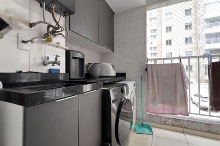 Apartamento para alugar com 55m², 2 quartos e 1 vaga Apartamento para alugar com 55m², 2 quartos e 1 vagaCozinha e Área de Serviço
