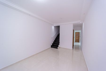 Sala de casa à venda com 3 quartos, 109m² em Vila Nhocuné, São Paulo