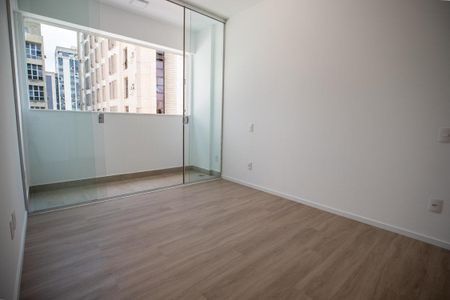 Apartamento à venda com 66m², 2 quartos e 2 vagas Apartamento à venda com 66m², 2 quartos e 2 vagasQuarto