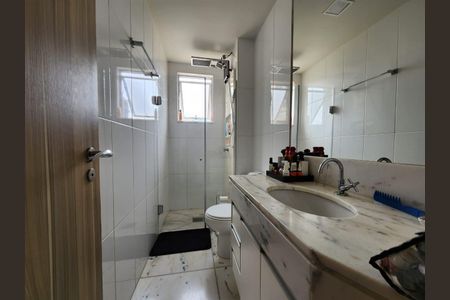 Apartamento à venda com 66m², 1 quarto e 2 vagas Apartamento à venda com 66m², 1 quarto e 2 vagasBanheiro