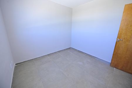 Apartamento para alugar com 45m², 2 quartos e 2 vagas Apartamento para alugar com 45m², 2 quartos e 2 vagasQuarto 2