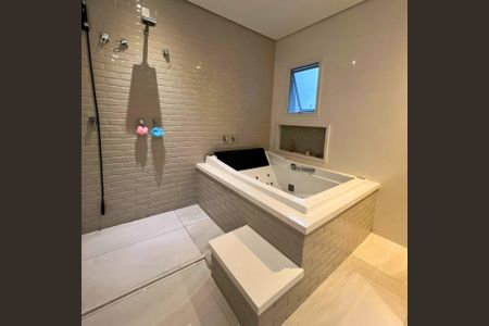 Casa de condomínio à venda com 350m², 4 quartos e 4 vagas Casa de condomínio à venda com 350m², 4 quartos e 4 vagasFoto 24