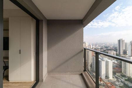 Studio para alugar com 28m², 1 quarto e sem vaga Studio para alugar com 28m², 1 quarto e sem vagaVaranda do Studio