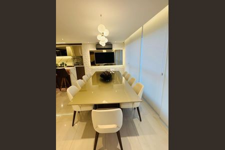 Apartamento à venda com 192m², 4 quartos e 3 vagas