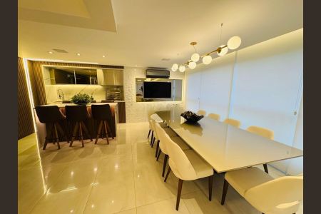 Apartamento à venda com 192m², 4 quartos e 3 vagas