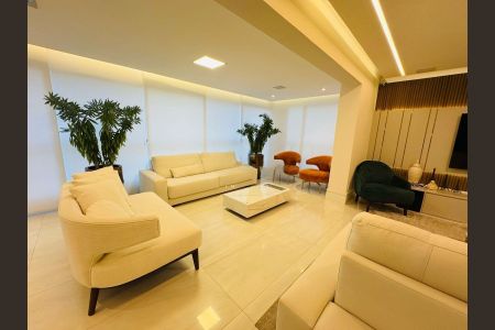 Apartamento à venda com 192m², 4 quartos e 3 vagas