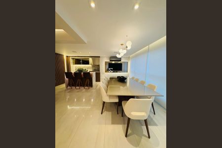 Apartamento à venda com 192m², 4 quartos e 3 vagas