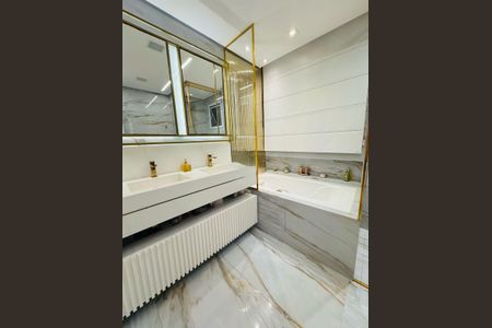 Apartamento à venda com 192m², 4 quartos e 3 vagas