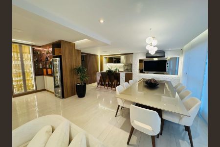 Apartamento à venda com 192m², 4 quartos e 3 vagas