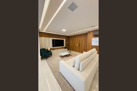 Apartamento à venda com 192m², 4 quartos e 3 vagas