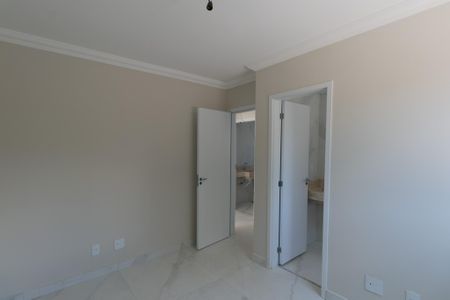 Apartamento à venda com 137m², 3 quartos e 2 vagas Apartamento à venda com 137m², 3 quartos e 2 vagasSuíte