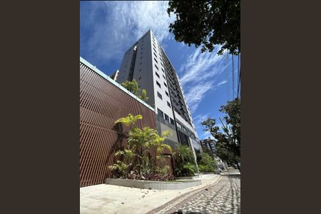 Apartamento à venda com 75m², 3 quartos e 2 vagas Apartamento à venda com 75m², 3 quartos e 2 vagasFachada