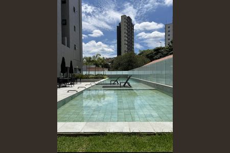 Apartamento à venda com 75m², 3 quartos e 2 vagas Apartamento à venda com 75m², 3 quartos e 2 vagasPiscina