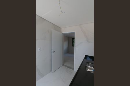 Apartamento à venda com 65m², 3 quartos e 2 vagas Apartamento à venda com 65m², 3 quartos e 2 vagasCozinha