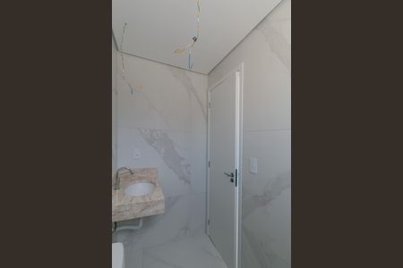 Apartamento à venda com 65m², 3 quartos e 2 vagas Apartamento à venda com 65m², 3 quartos e 2 vagasBanheiro Suíte