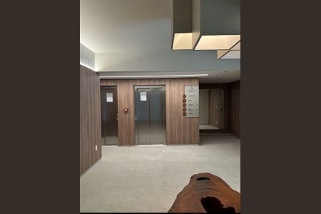 Apartamento à venda com 75m², 3 quartos e 2 vagas Apartamento à venda com 75m², 3 quartos e 2 vagasHall de entrada