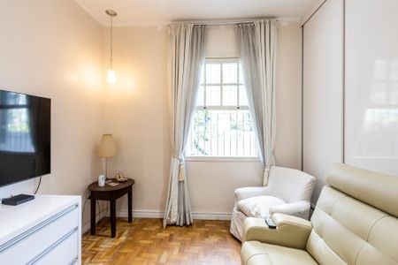 Casa para alugar com 300m², 3 quartos e 4 vagas Casa para alugar com 300m², 3 quartos e 4 vagasQuarto