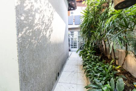 Casa para alugar com 300m², 3 quartos e 4 vagas Casa para alugar com 300m², 3 quartos e 4 vagasÁrea Externa