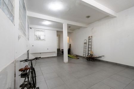 Casa para alugar com 300m², 3 quartos e 4 vagas Casa para alugar com 300m², 3 quartos e 4 vagasÁrea Externa