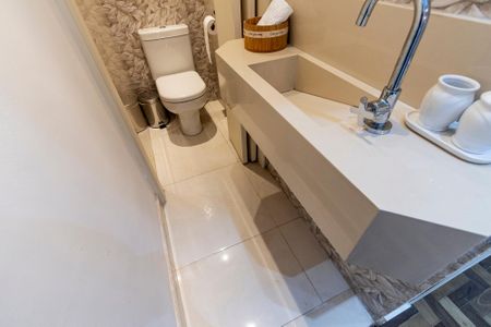 Casa para alugar com 300m², 3 quartos e 4 vagas Casa para alugar com 300m², 3 quartos e 4 vagasLavabo