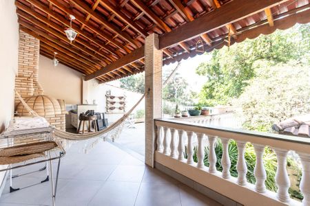 Casa para alugar com 300m², 3 quartos e 4 vagas Casa para alugar com 300m², 3 quartos e 4 vagasÁrea Externa