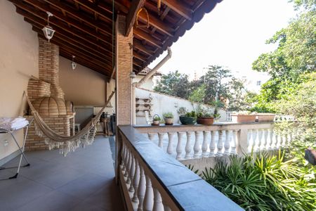 Casa para alugar com 300m², 3 quartos e 4 vagas Casa para alugar com 300m², 3 quartos e 4 vagasÁrea Externa