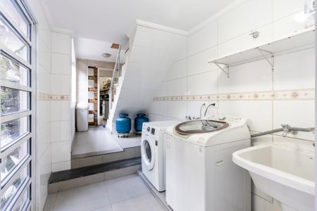 Casa para alugar com 300m², 3 quartos e 4 vagas Casa para alugar com 300m², 3 quartos e 4 vagasÁrea de Serviço